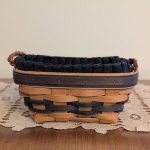 Longaberger 2000 Collectors Club With Blue And Dark Green Accents